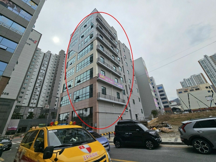 본건 외부 후면