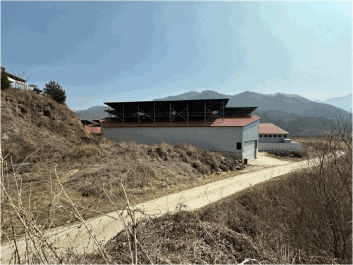 본건(기호2[토지], 기호7[건물], 기호8[토지]) 전경