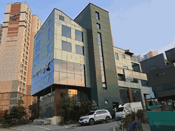 북서측 전경(前