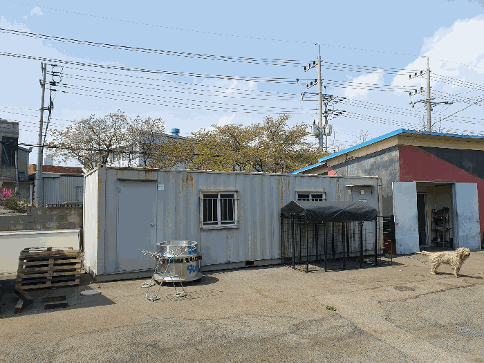 [제시외 건물 : 일련번호 (ㄴ),(ㄷ)]