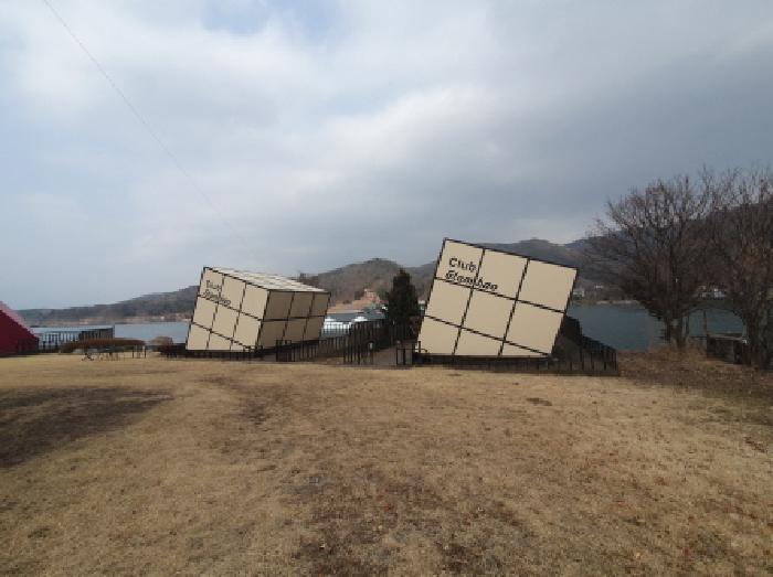 목록4 및 지상 구조물