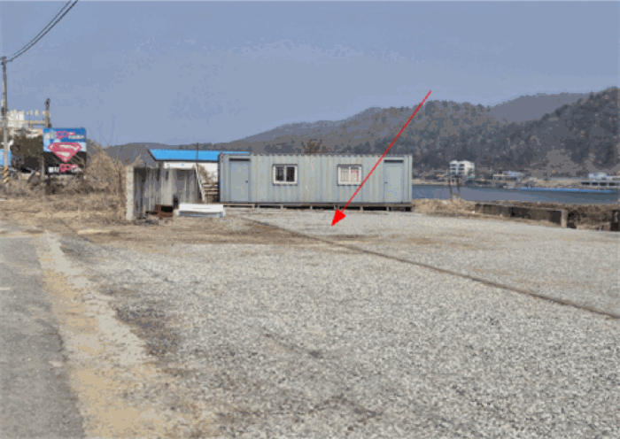 기호(1) 및 지상 제시외 콘테이너