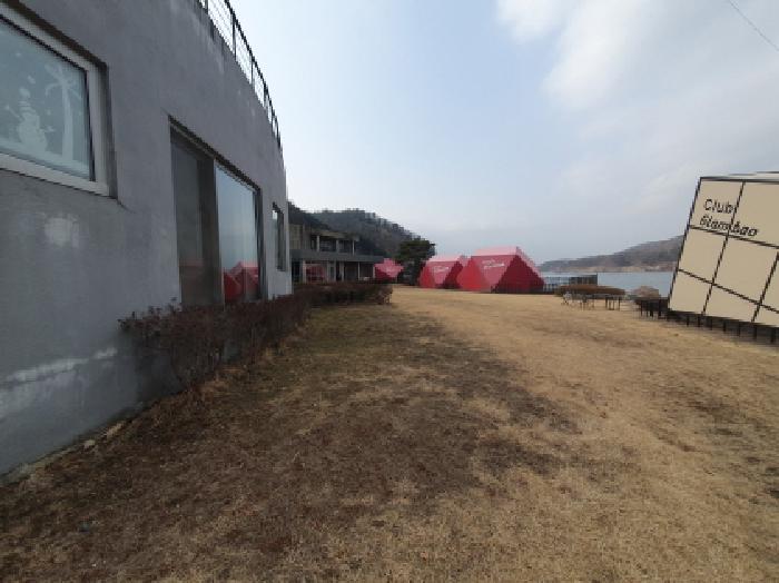 목록4 및 지상 구조물