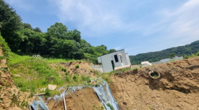 목록 20. 토지(옆쪽 절개면에서 본 모습)