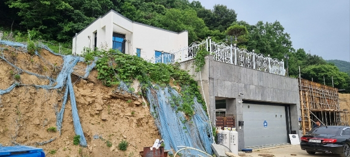 일련번호(26),(28) 전경