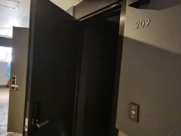 2층 209호