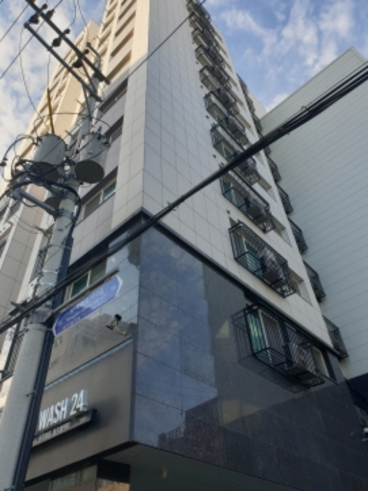 건물 전경
