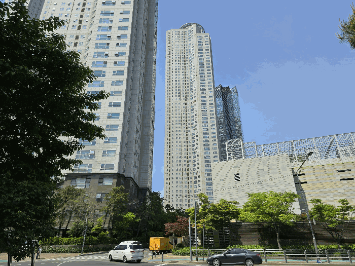 본건(동) 전경