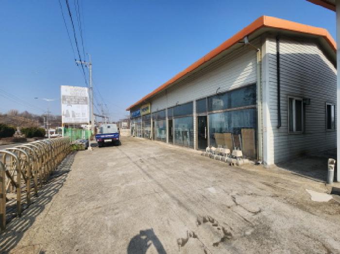 근린생활시설인 상가 건물 에이동 전경