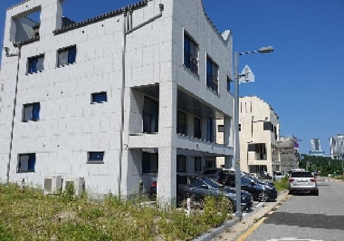 건물 전경