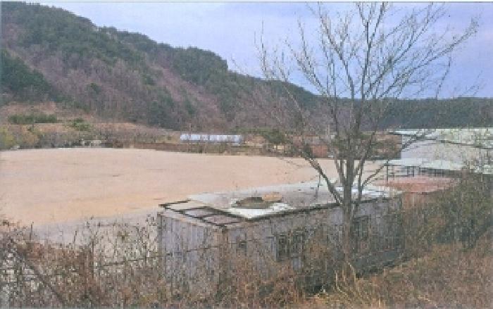 기호1번 지상 위 컨테이너