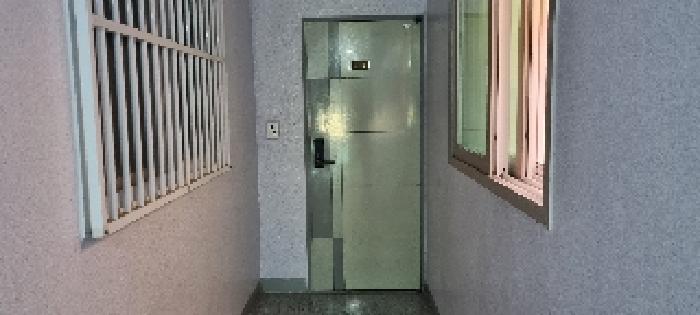 남원 하정 153-1(남문로 431-17) 경매물건2번 중 4층 403호 현관입구 사진