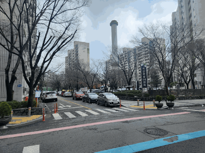 본건 단지 입구