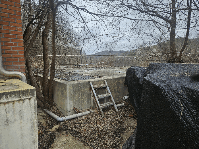 제시 외 구축물