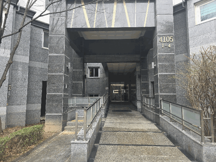 본 건  1 층  현 황