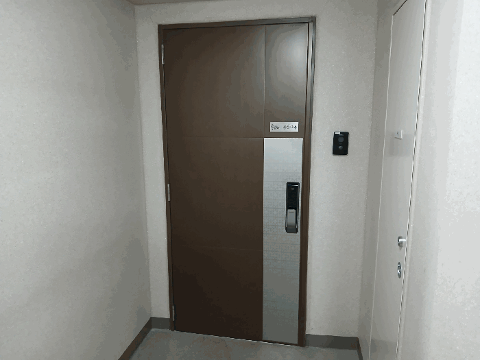 [4604호 출입문 전경]