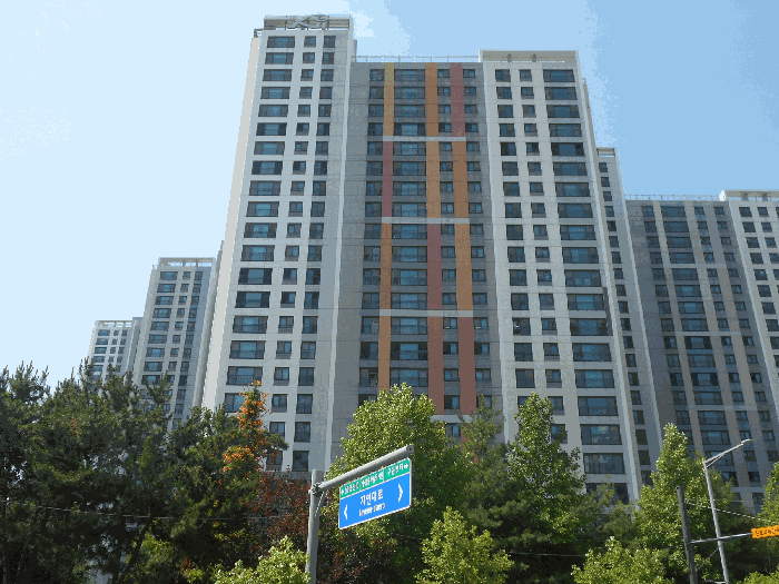본건 전경1(남동측 인근에서 촬영)