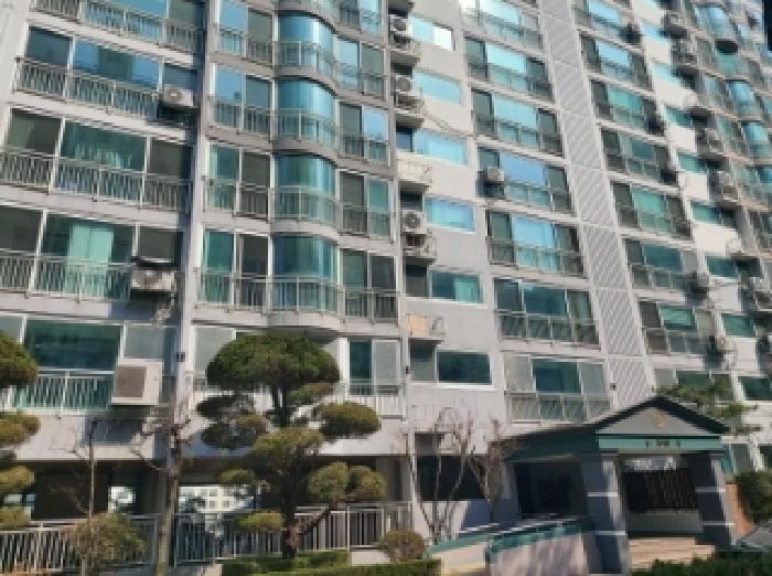 건물 전체 전경