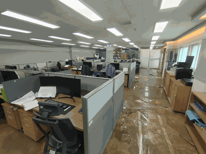 【 본 건 전 경 : 기호 ② 】