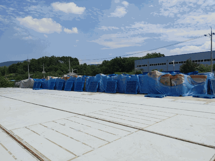 【 기호 ① 지상 적치물 】