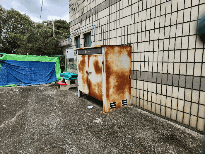 본건 기호 (5) 지상 해체 및 이동이 용이한 물건