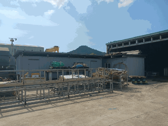 
본건 소재 컨테이너