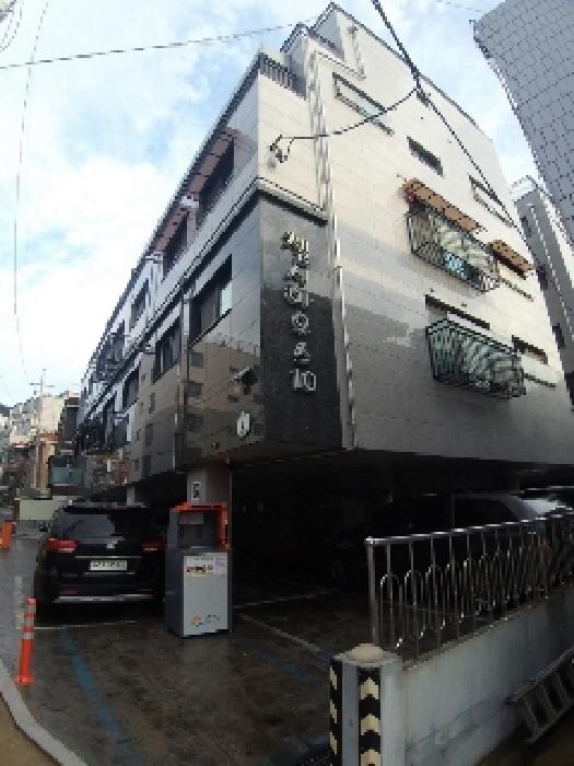 건물 전경