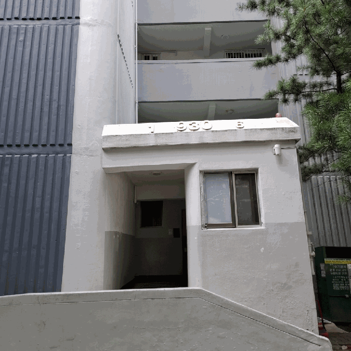 [ 1층 입구 ]