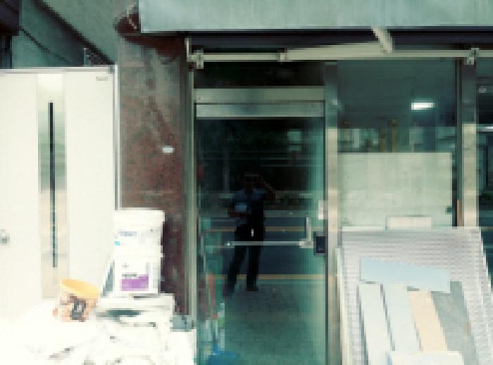 * 2.3.층 출입구 전경