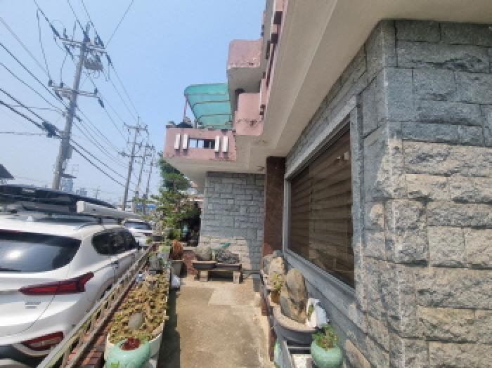 건물 전경