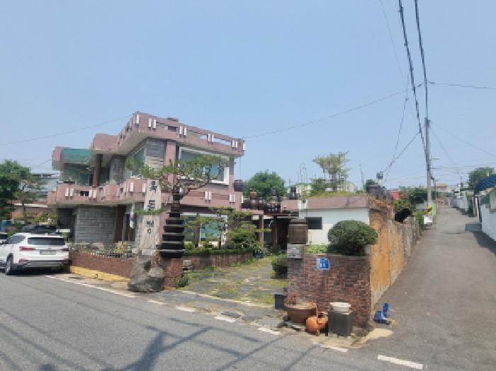 건물 전경