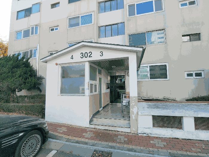 대상물건 출입구 전경