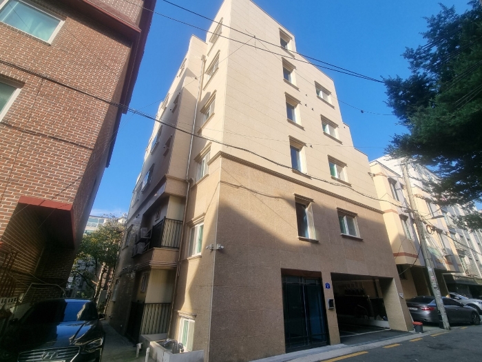본건 남서측 전경