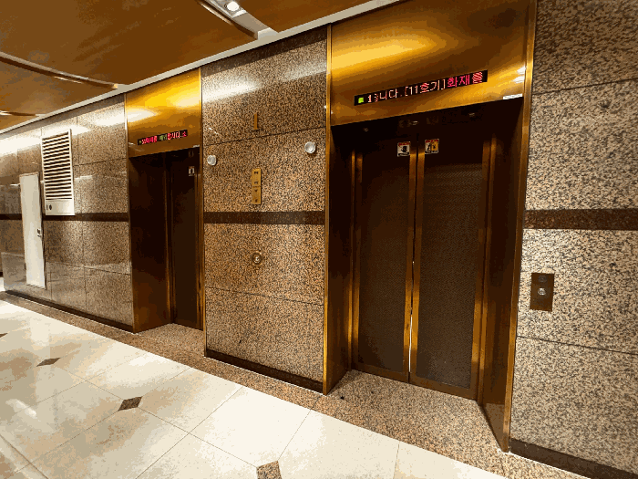 본건 소재 건물 승강기설비