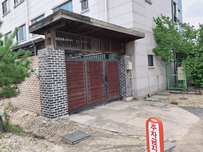 기호1토지 출입구