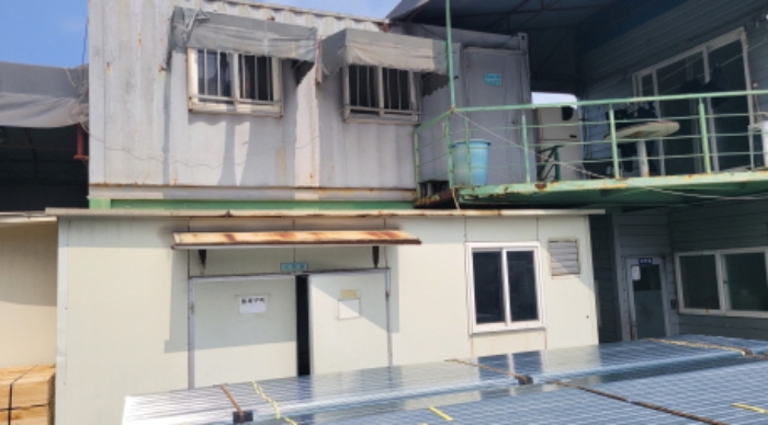 제시외 컨테이너 1동