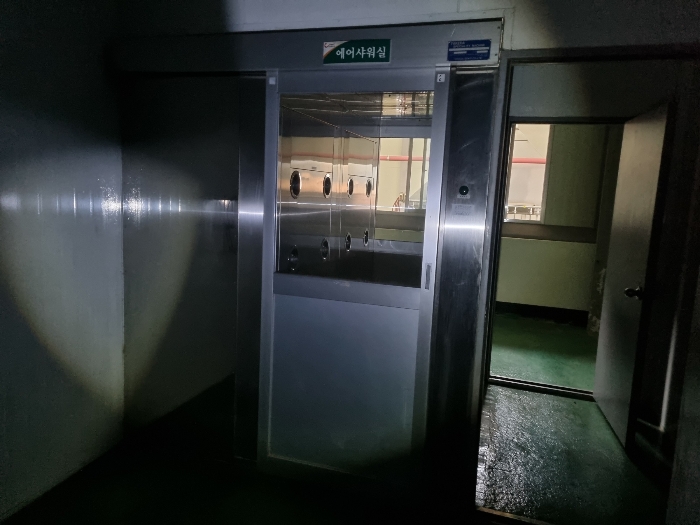 [기호 가) 내부에 소재한 제시외기계기구]
- 평가제외: 이동 또는 철거 용이