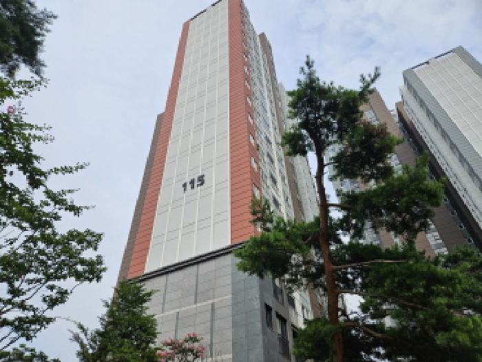 건물 전경