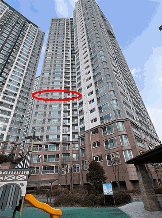 본건 남서측에서 촬영