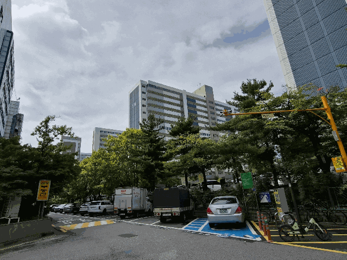 접면도로 및 주위환경