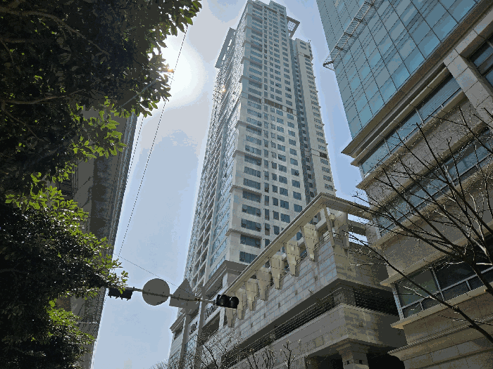 102동