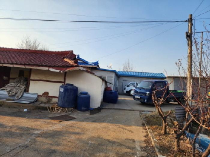 해당 토지 상 건물 외부 전경(2)