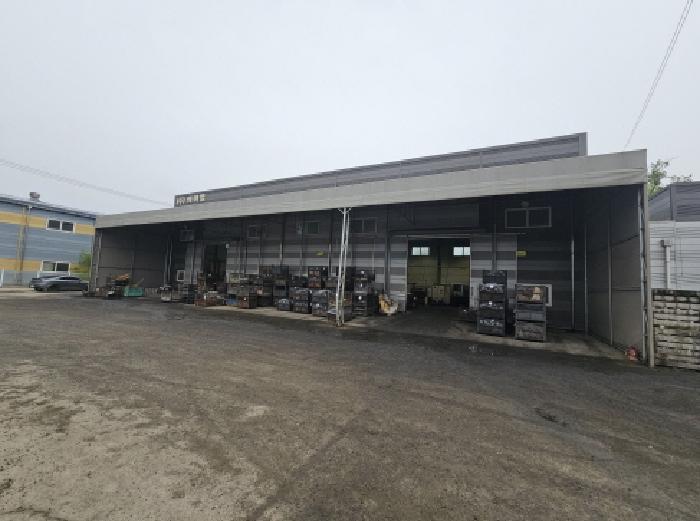 목적물 2 및 목적물 내 제시외 천막 가추