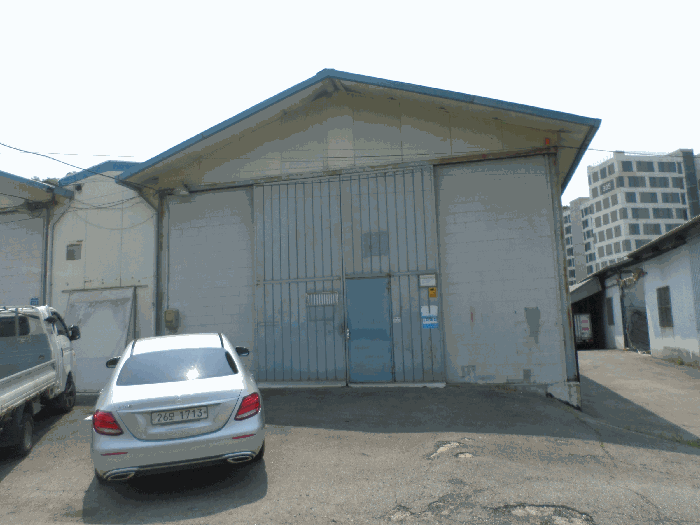 제시외 건물 ㉡[기호라 건물 내 중2층]