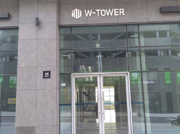 * 본건 목적물 소재 건물 공동출입구 전경