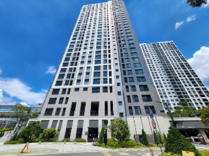 부동산 소재 건물 전경