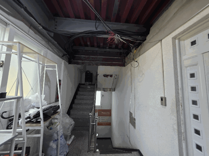 본 건  기 호 2  건 물  2 층  내 부 현 황