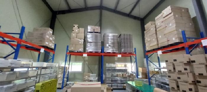 목록3. 라동 공장 내부에 설치되어 있는 `렉선반`(임차인 임재중이 설치한 것이라고 함)