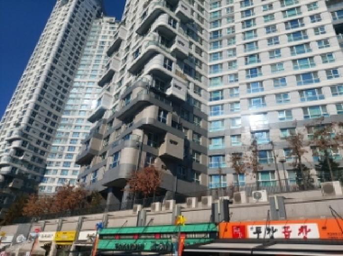건물 전체 전경