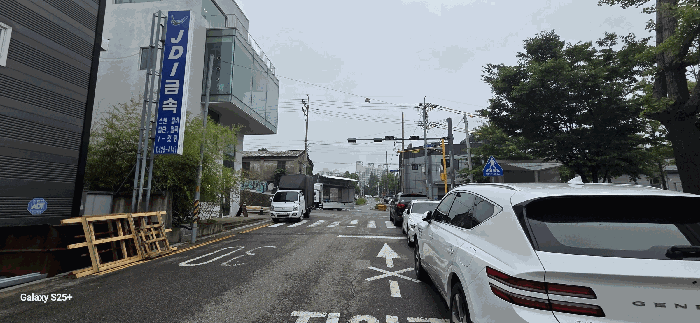 접면도로 및 주위환경
